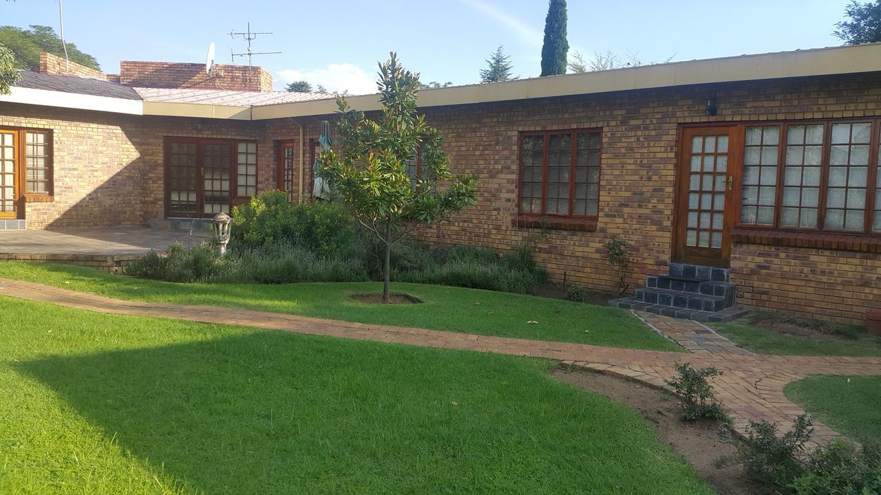 Albatross B&B Benoni Exterior photo