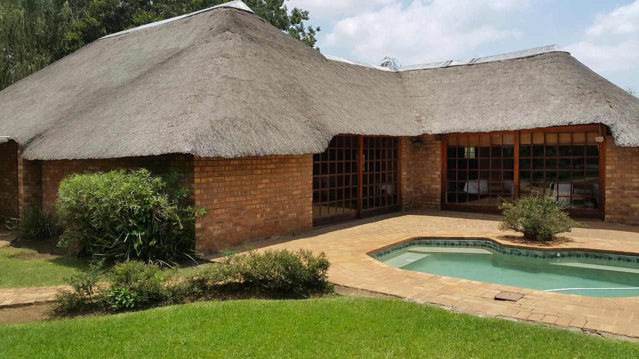 Albatross B&B Benoni Exterior photo